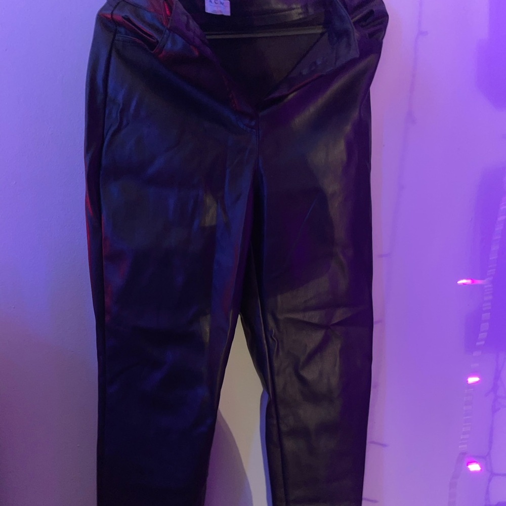 Pants en cuire